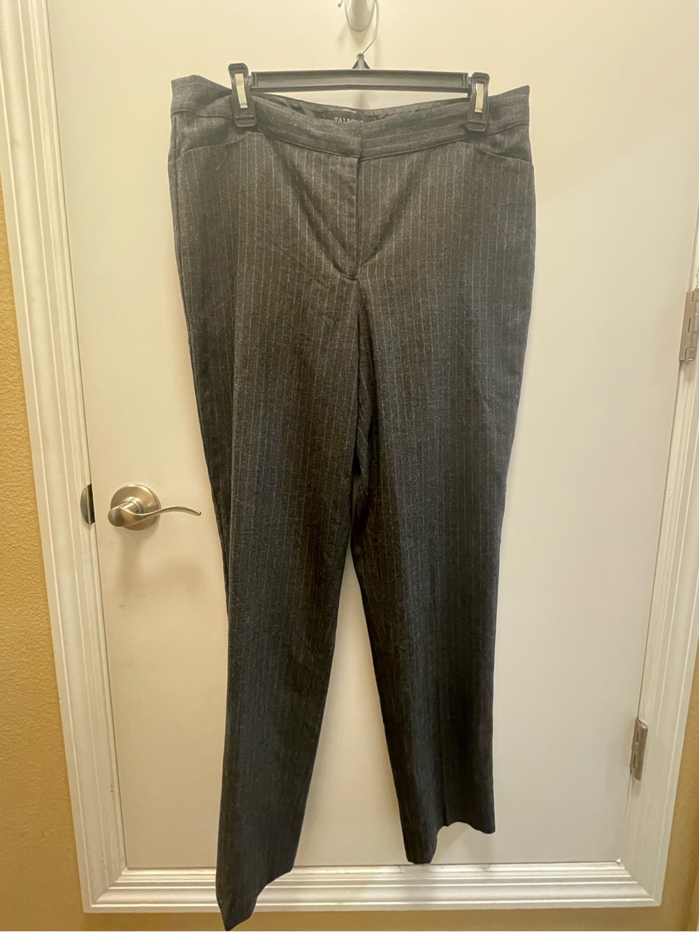 Talbots Heritage charcoal gray pinstripe dress pants / Size: 10